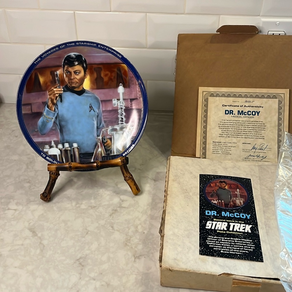 Star Trek Dr. McCoy collectors plate 1984